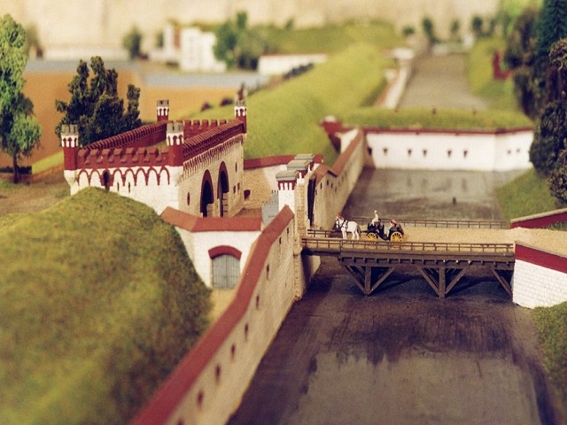 Festungsmuseum Fort Oberer Kuhberg, Modelle im Pulvermagazin - Ehinger Tor